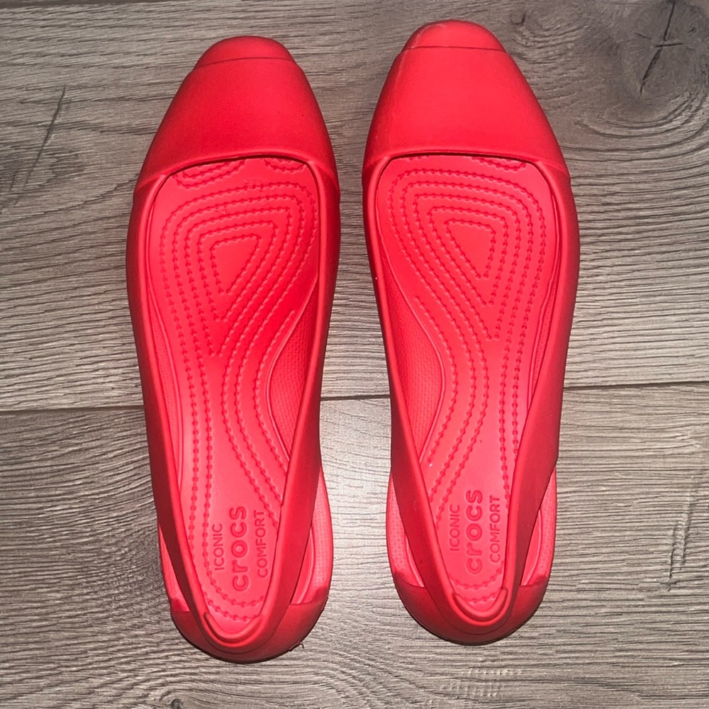 crocs size 8 flats